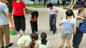 虫を探しています