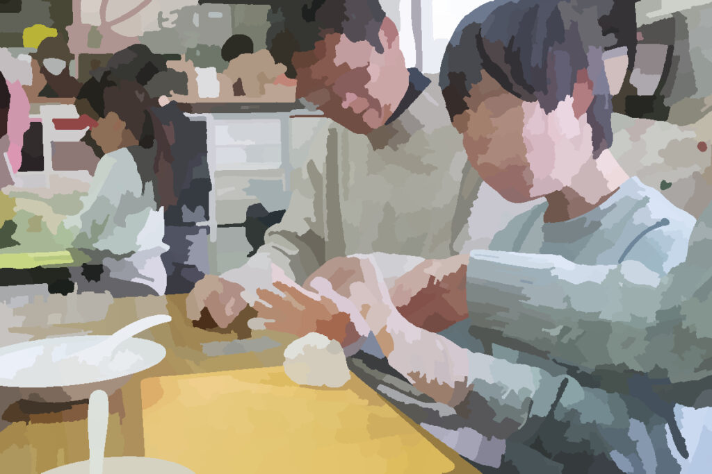 おにぎりにぎっています